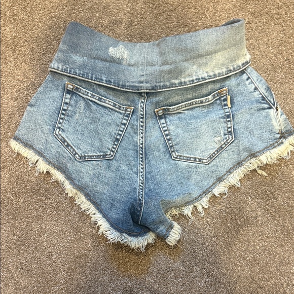 Retrofete High Waist Denim Frayed Shorts - Picture 2 of 2